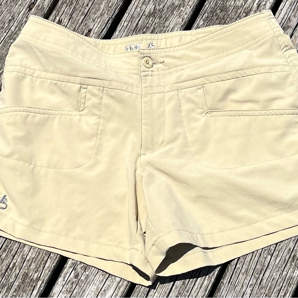 Huk Khaki Shorts Size XS Womans